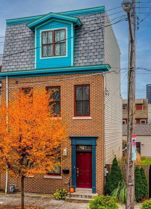 4 Bedroom 3 Bath Sleeps 10 Pet Friendly Private Backyard, 2 Car Garage, City Views, Close To All Stadiums And Casino Pittsburgh Luaran gambar