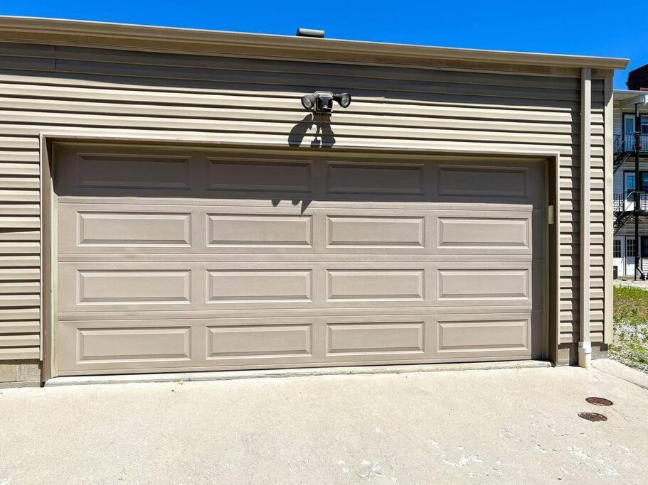 4 Bedroom 3 Bath Sleeps 10 Pet Friendly Private Backyard, 2 Car Garage, City Views, Close To All Stadiums And Casino Pittsburgh Luaran gambar