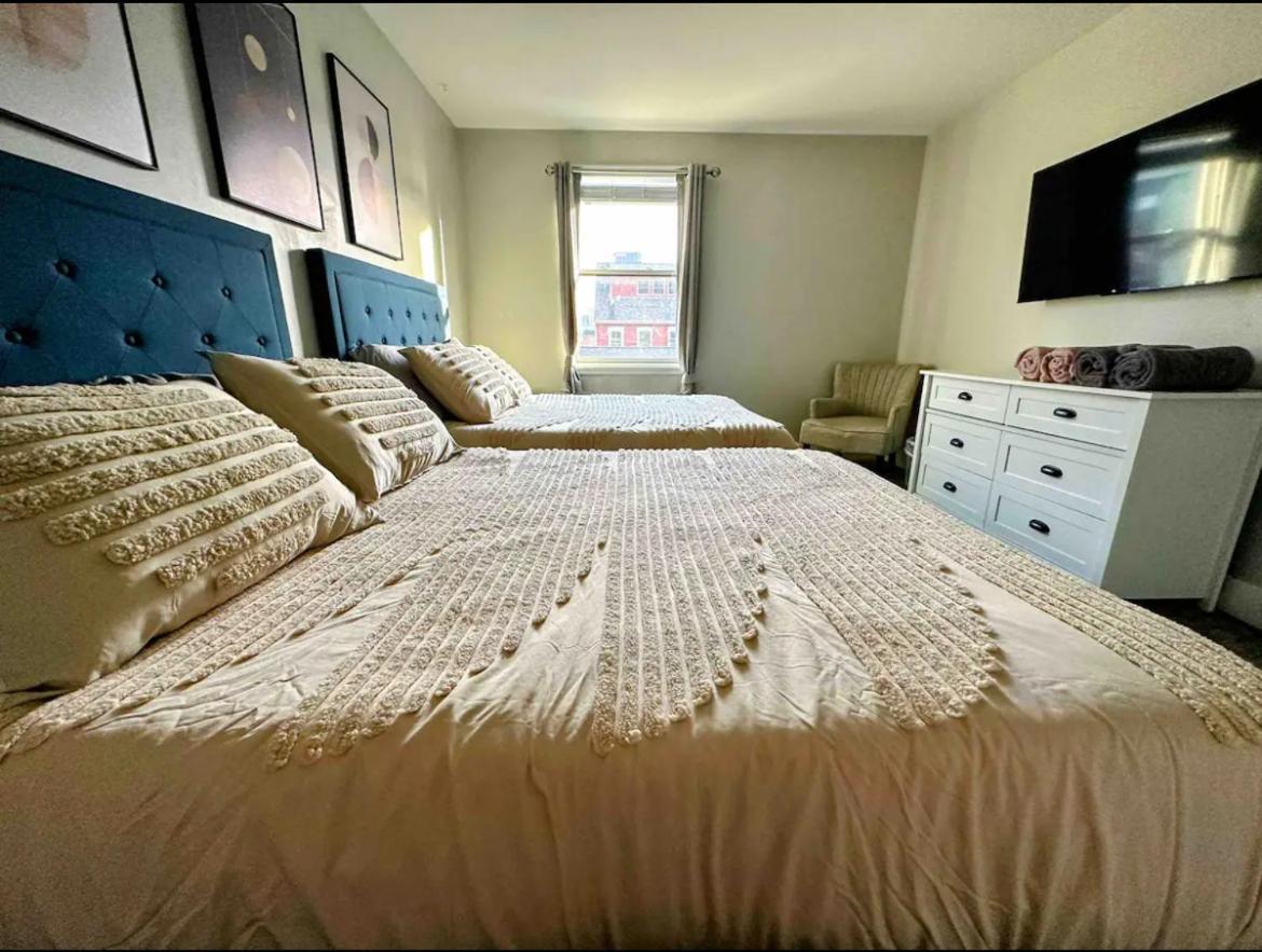 4 Bedroom 3 Bath Sleeps 10 Pet Friendly Private Backyard, 2 Car Garage, City Views, Close To All Stadiums And Casino Pittsburgh Luaran gambar